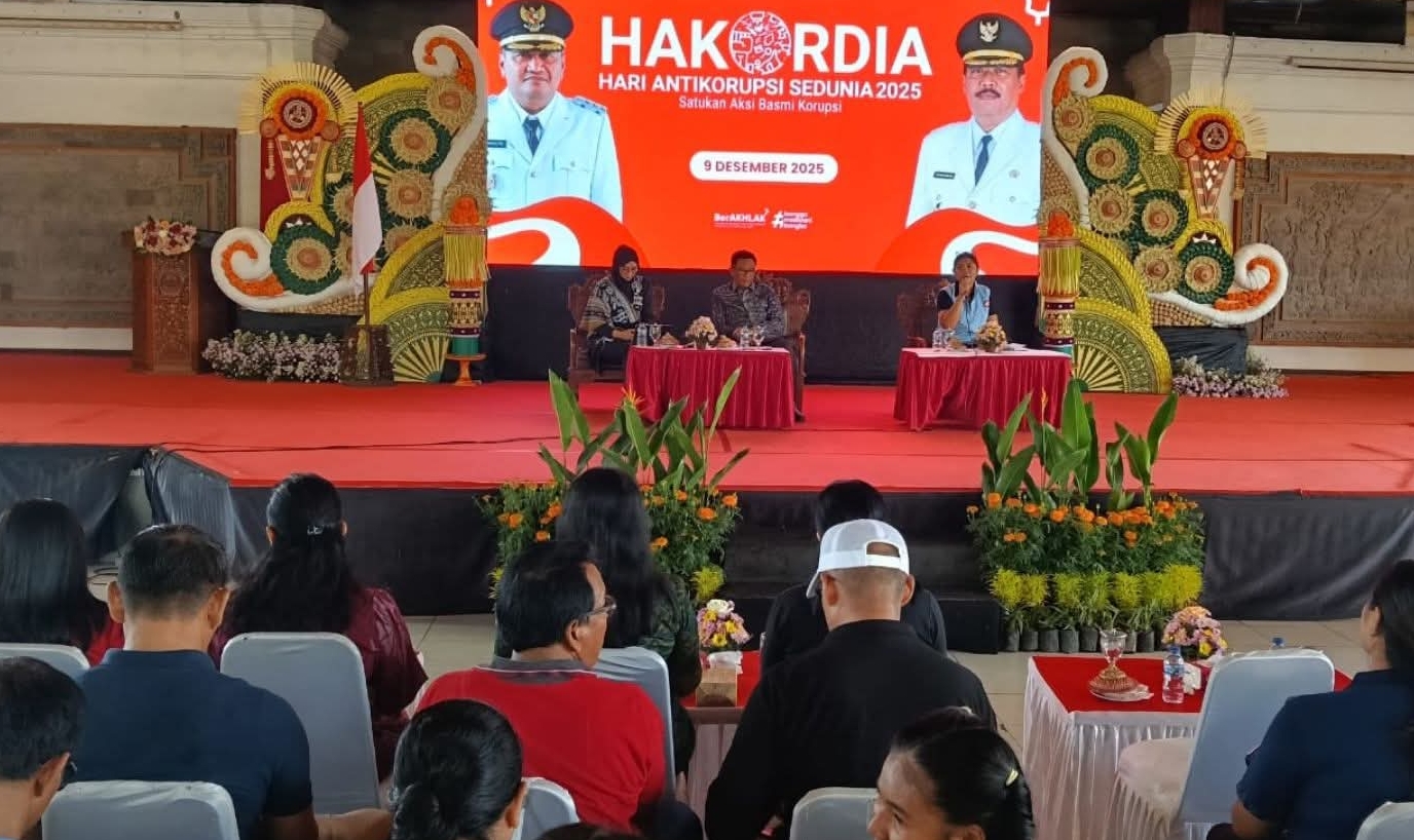 KORUPSI : Talk Show bertema &ldquo;Satukan Aksi, Cegah Korupsi Pengelolaan Hibah di Lingkungan Pemerintah Kabupaten Gianyar&rdquo; di Balai Budaya Gianyar, Jumat (5/12)