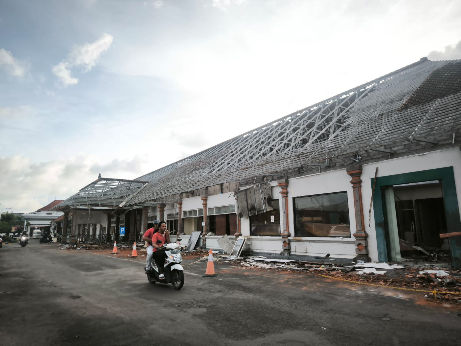 Kondisi poliklinik RSUD Wangaya Denpasar yang akan mulai dibangun tahun 2026, Selasa (9/12).