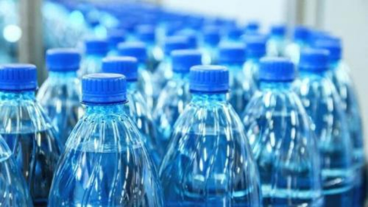 Sanksi Pada SE Pelarangan AMDK di Bawah 1 Liter Tidak Mengikat Secara Umum