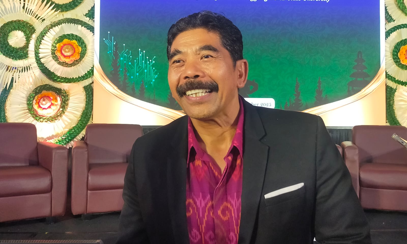 Rektor UHN I Gusti Bagus Sugriwa, Prof. I Gusti Ngurah Sudiana.