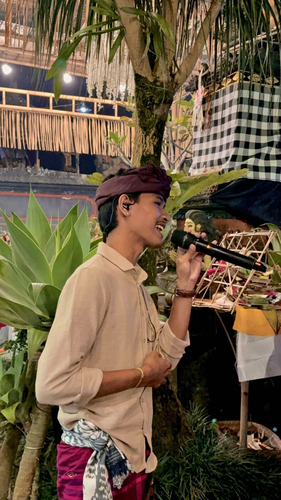 Evan Daryata penyanyi muda Bali