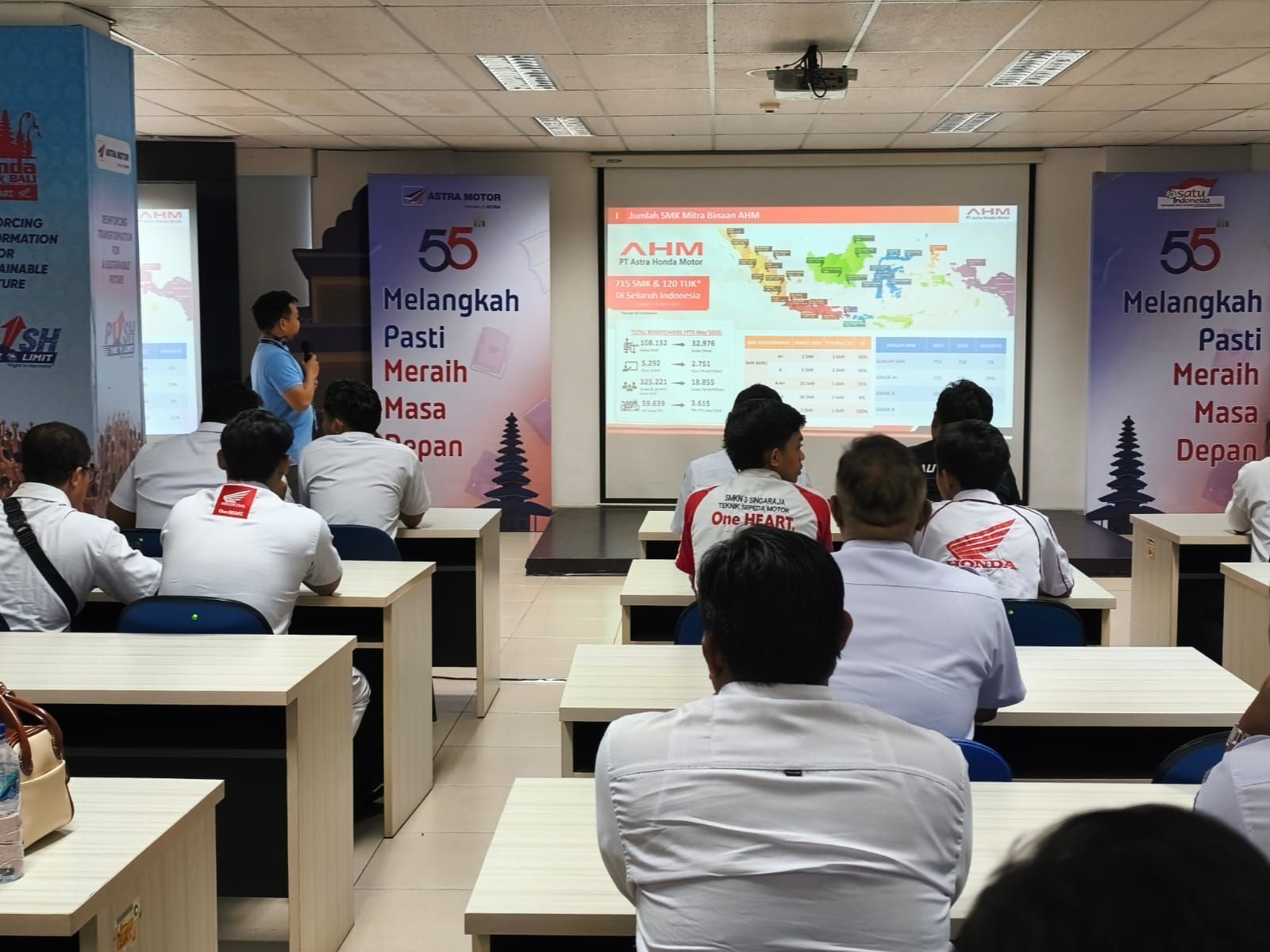 Sarasehan SMK Binaan Honda Bali untuk perkuat ekosistem vokasi otomotif.