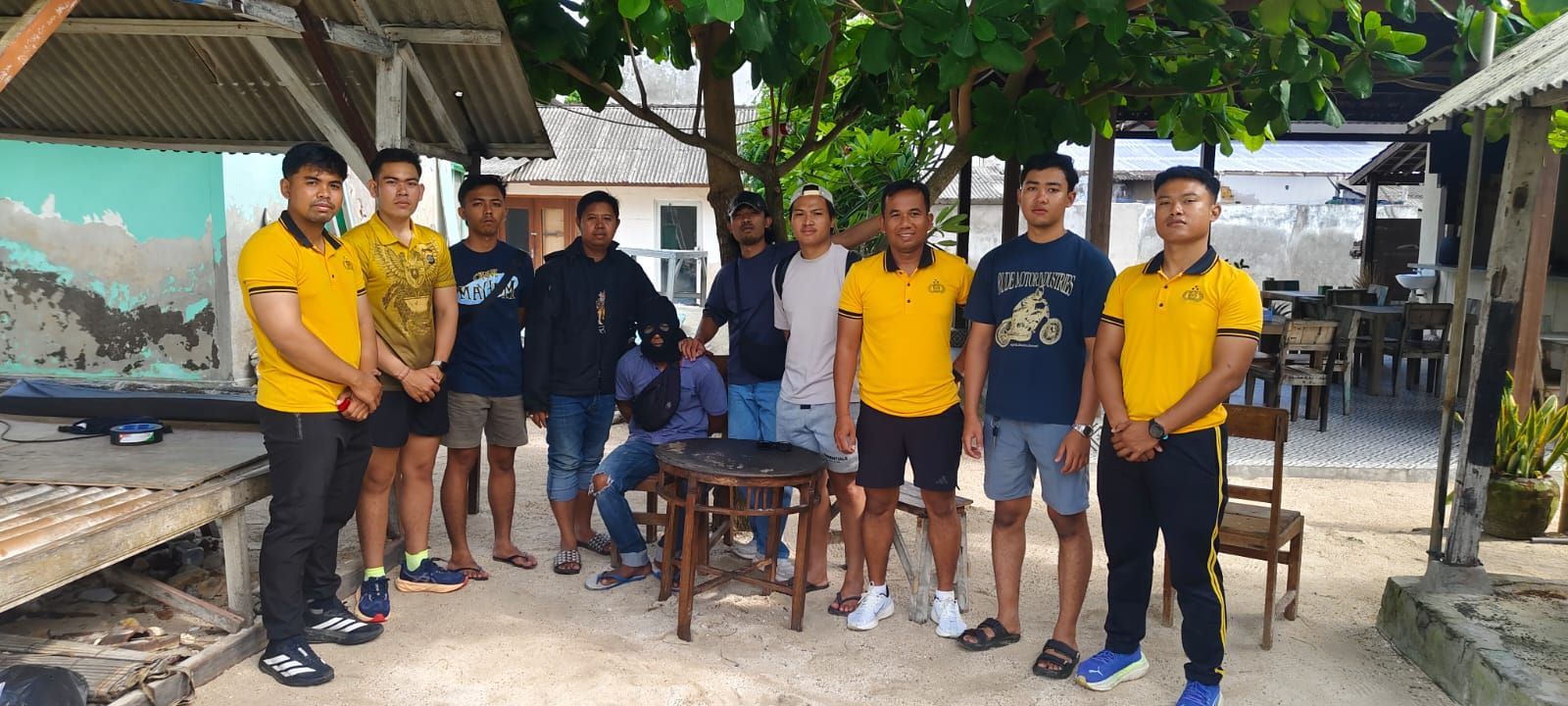 Tim Jalak Nusa menangkap pria paruh baya terkait dugaan bawa kabur gadis di bawah umur.  &nbsp;