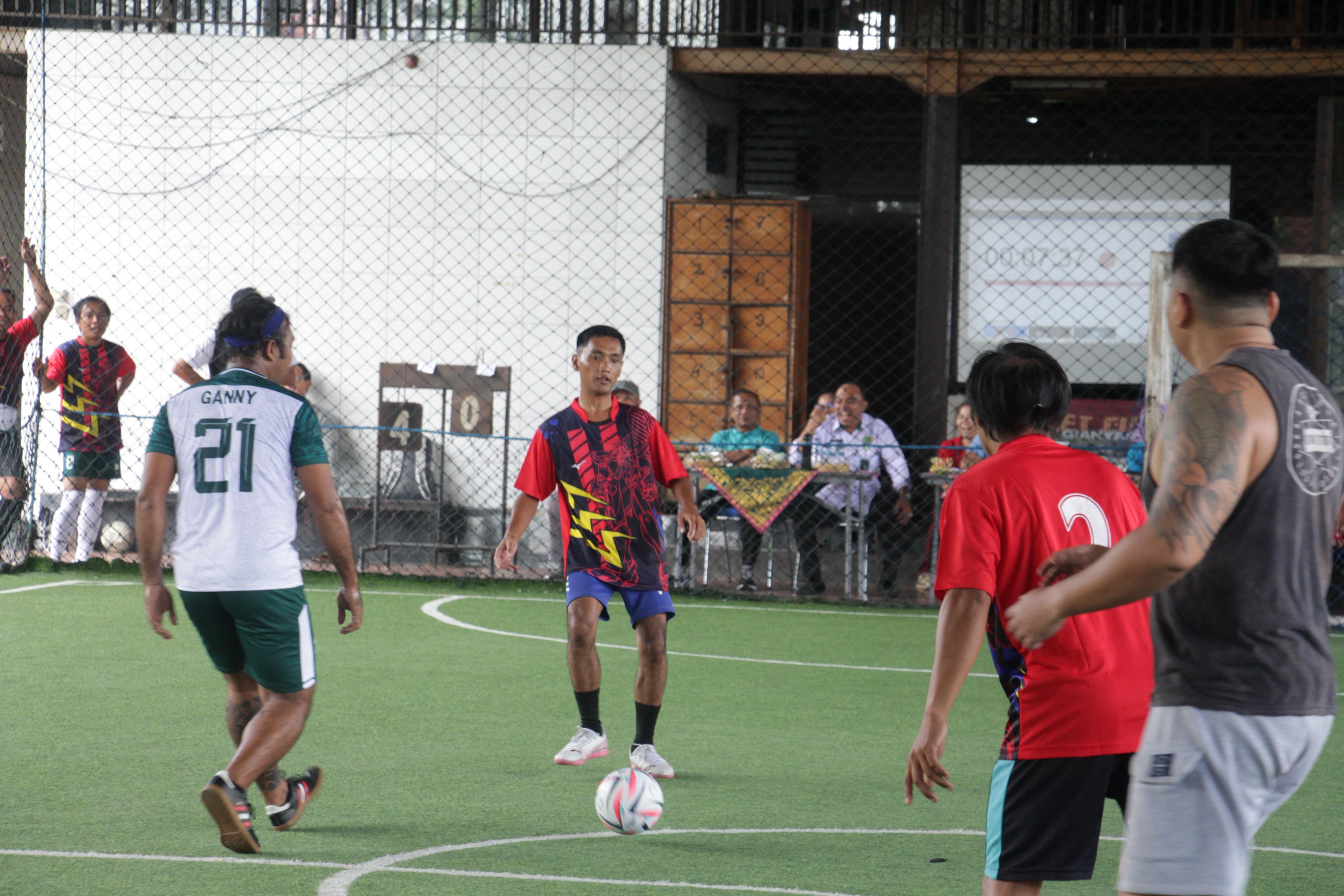 FUTSAL : Pelaksanaan Fun Game Futsal Kemenag Gianyar.