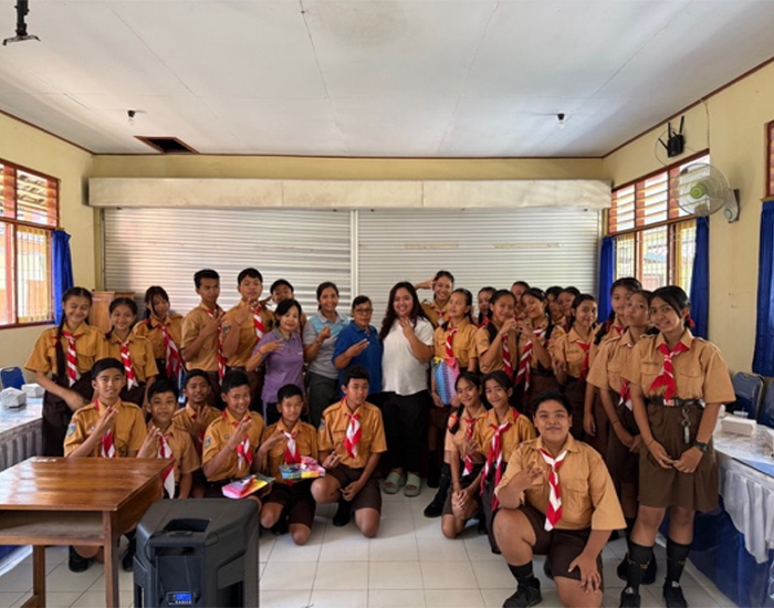 Foto Bersama dengan Mitra Pengabdian