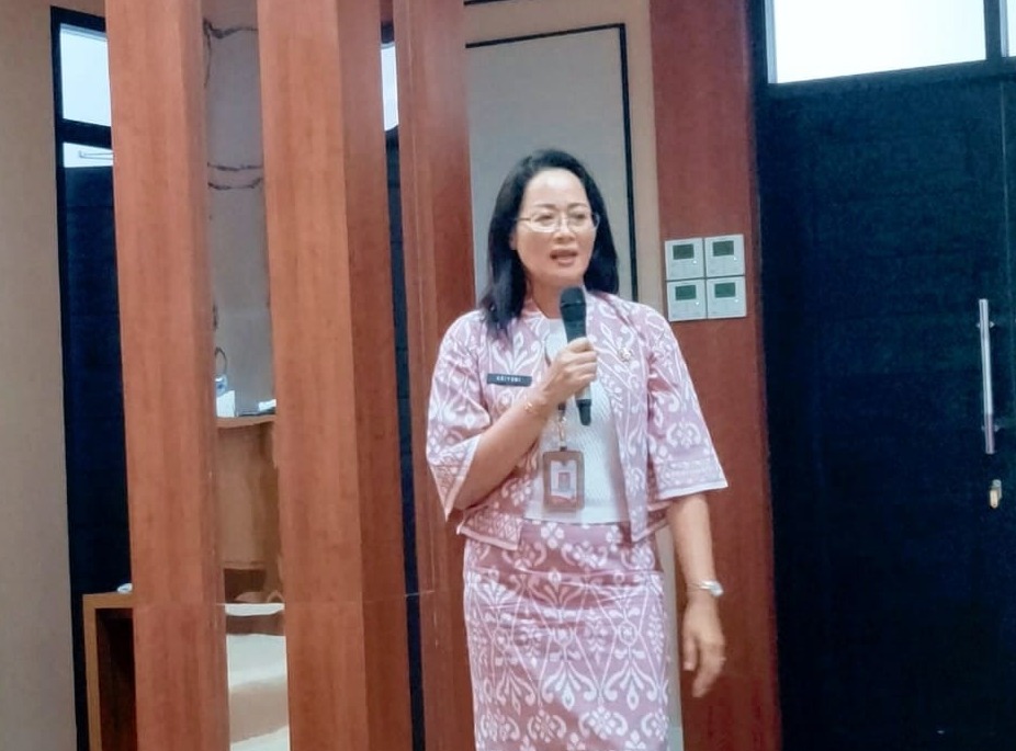 KADIS : Kadiskes Gianyar , Ni Nyoman Ariyuni.