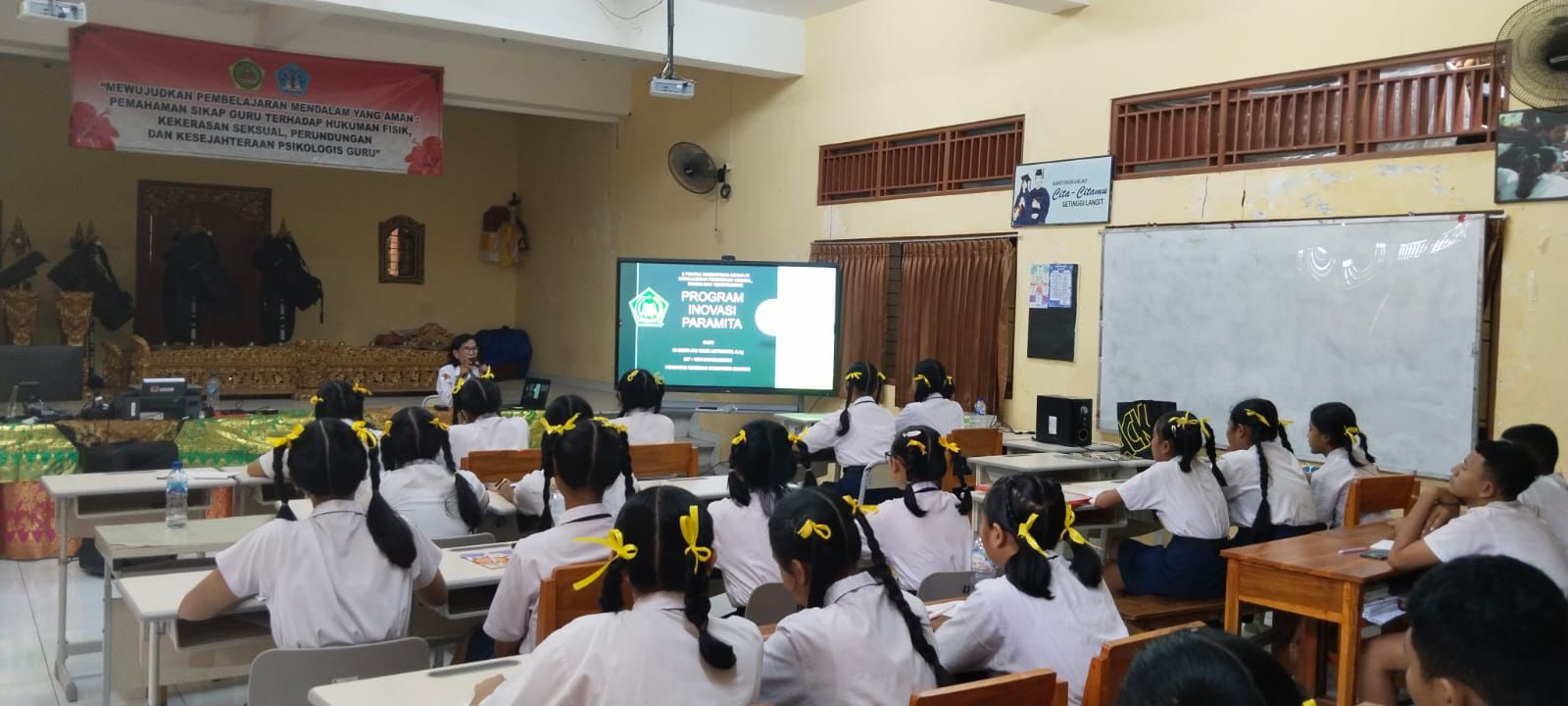 PENGUATAN : Pelaksanaan supervisi kelas di SMP Negeri 5 Sukawati.