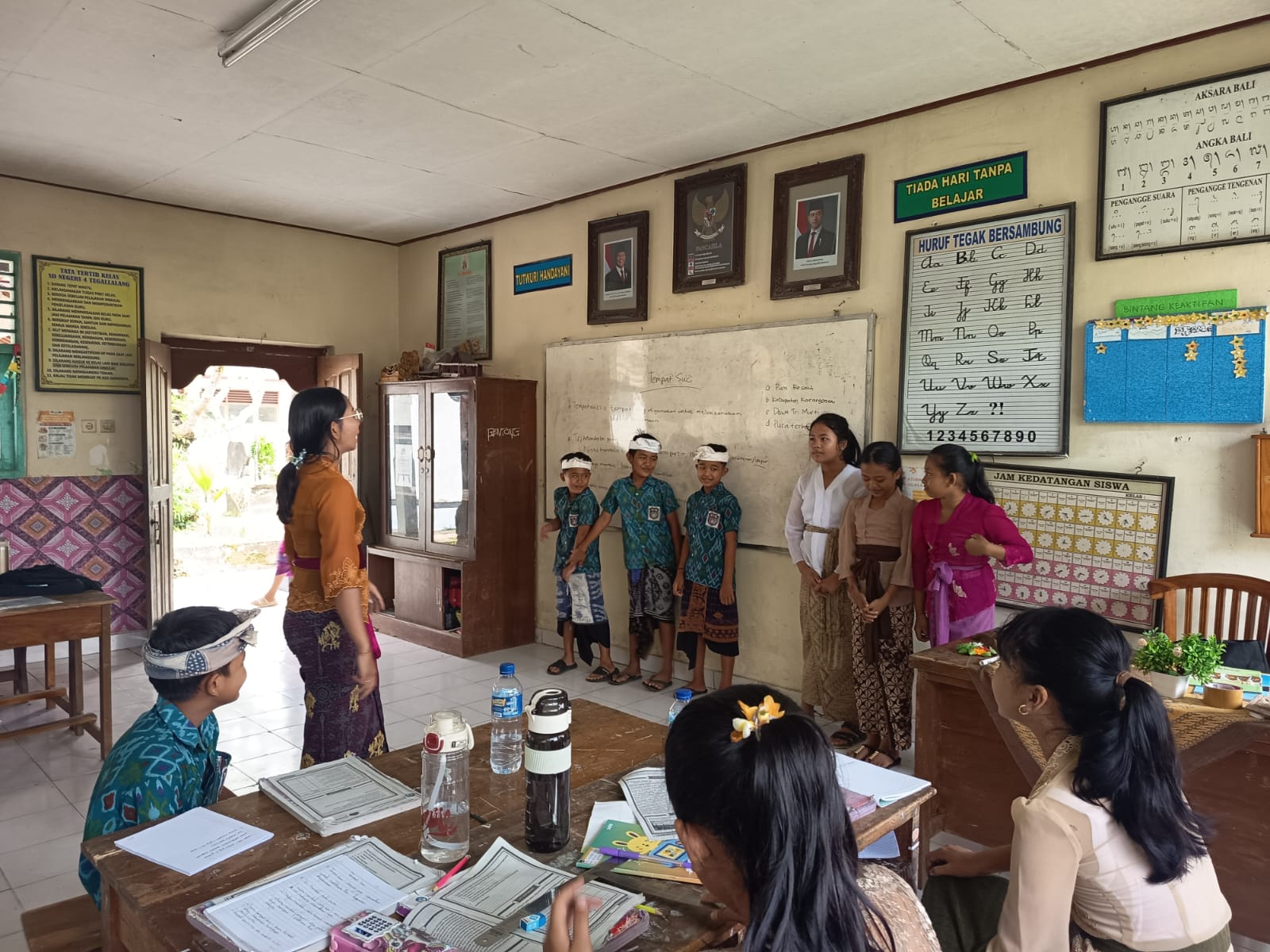 PENYULUHAN : Pelaksanaan penyuluhan keagamaan di SDN 4 Tegallalang.