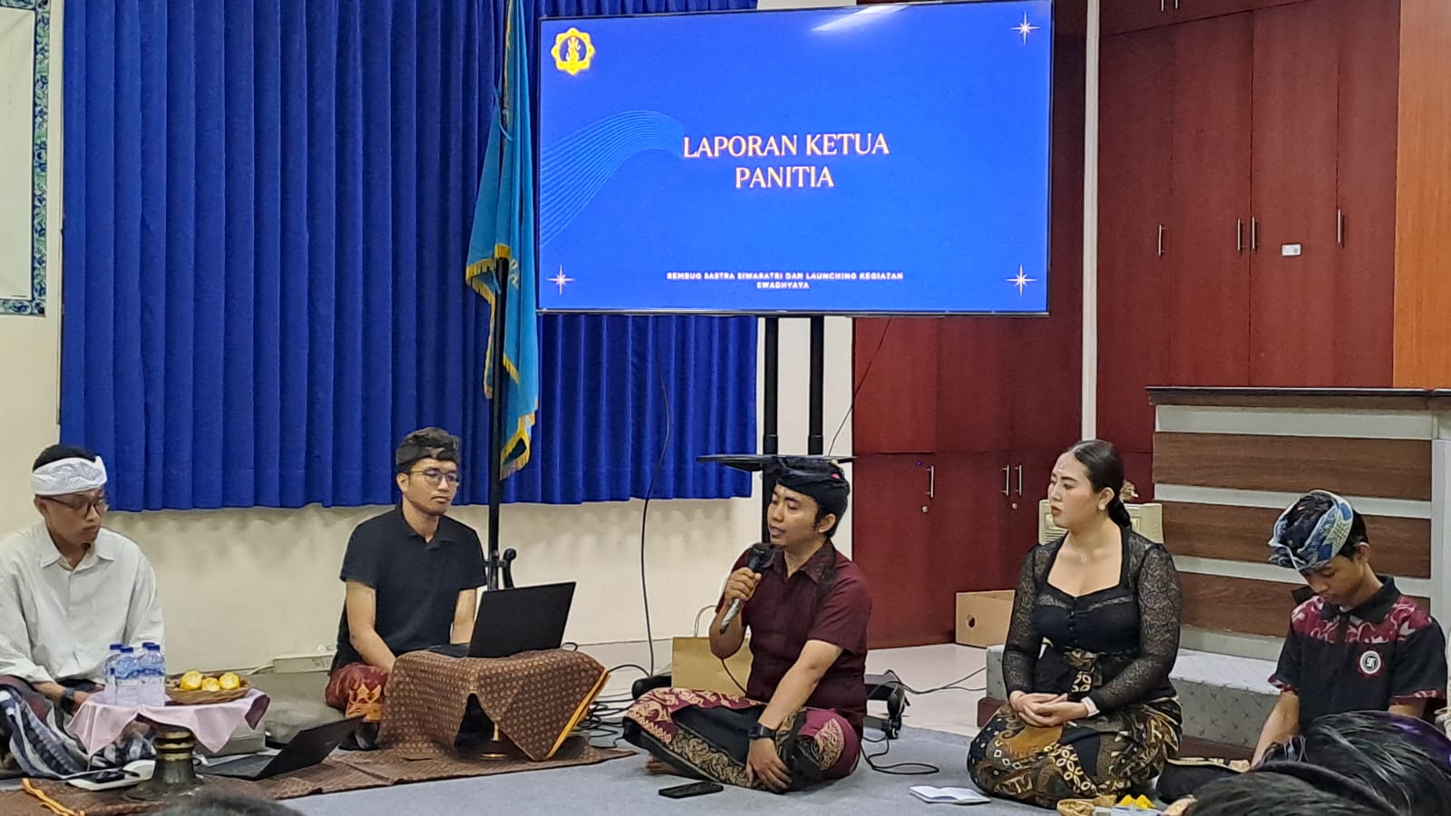REMBUG : Rembug Sastra Siwaratri Fakultas Brahma Widya Universitas Hindu Negeri I Gusti Bagus Sugriwa Denpasar.