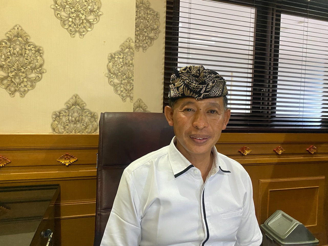 Ketua Fraksi Gerindra DPRD Badung, I Wayan Puspa Negara yang menanggapi Bali sebagai destinasi terbaik dunia oleh TripAdvisor.