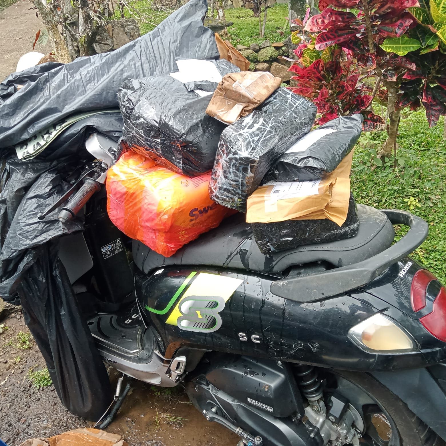 Kurir paket yang menjadi korban jembatan putus di Busungbiu, Kabupaten Buleleng.