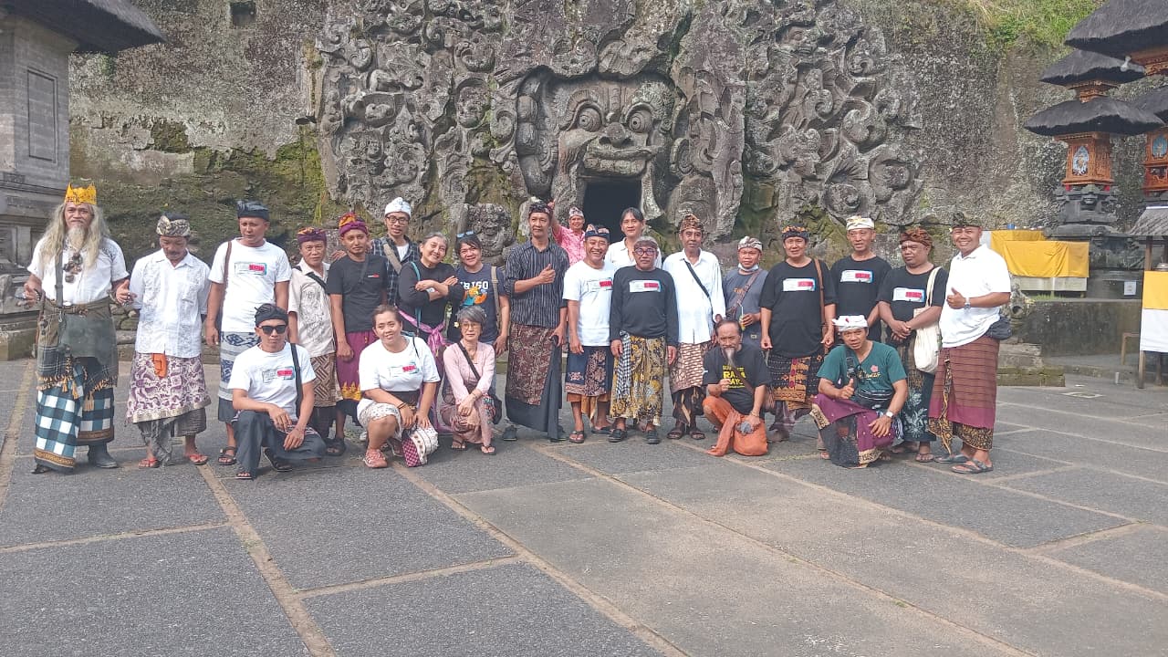 PERUPA : Pameran lukisan di kawasan bersejarah Pura Goa Gajah, Desa Bedulu, Kecamatan Blahbatuh, Kabupaten Gianyar.