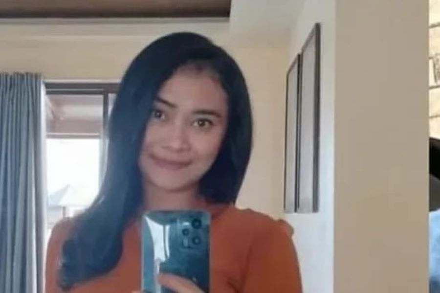Sella pergi dari rumah di Desa Kalibukbuk, Buleleng.