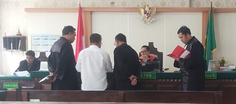 Sidang perkara pemalsuan surat dengan terdakwa direktur PT UKI di PN Denpasar. (Bali Express/Istimewa)