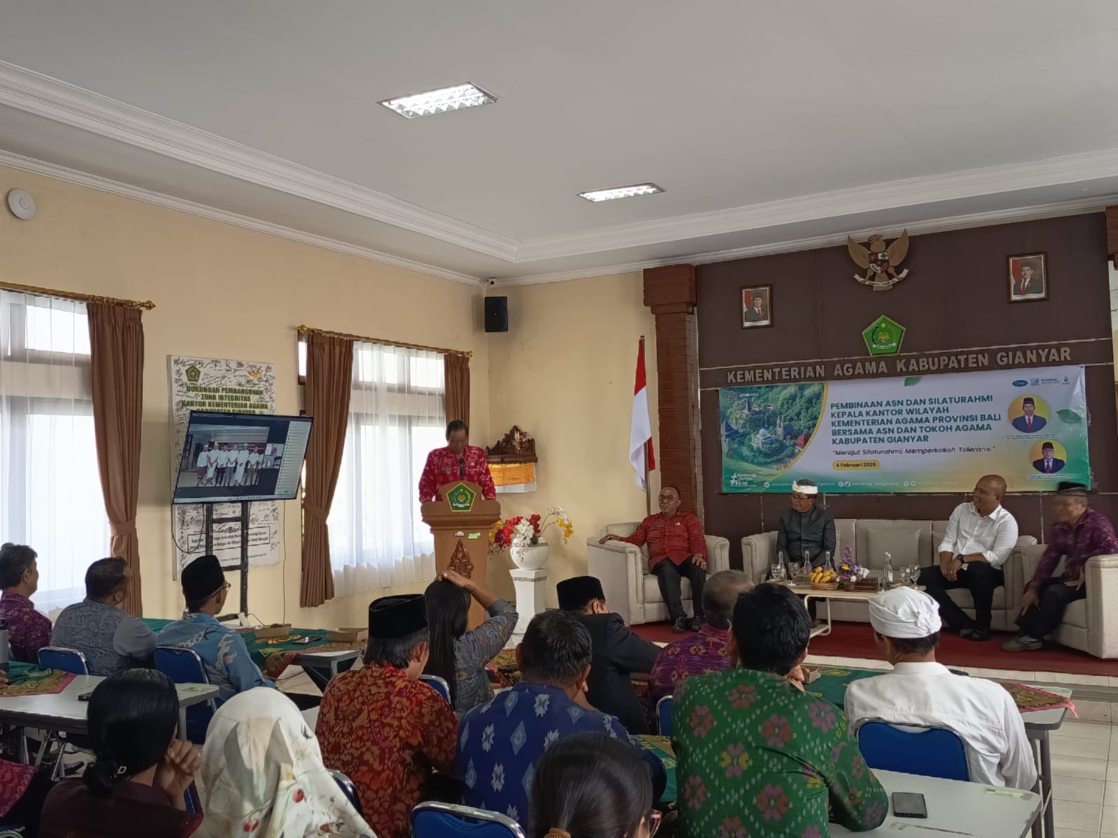PEMBINAAN : Pembinaan ASN Kemenag Gianyar dari KaKanwil Kemenag Provinsi Bali.