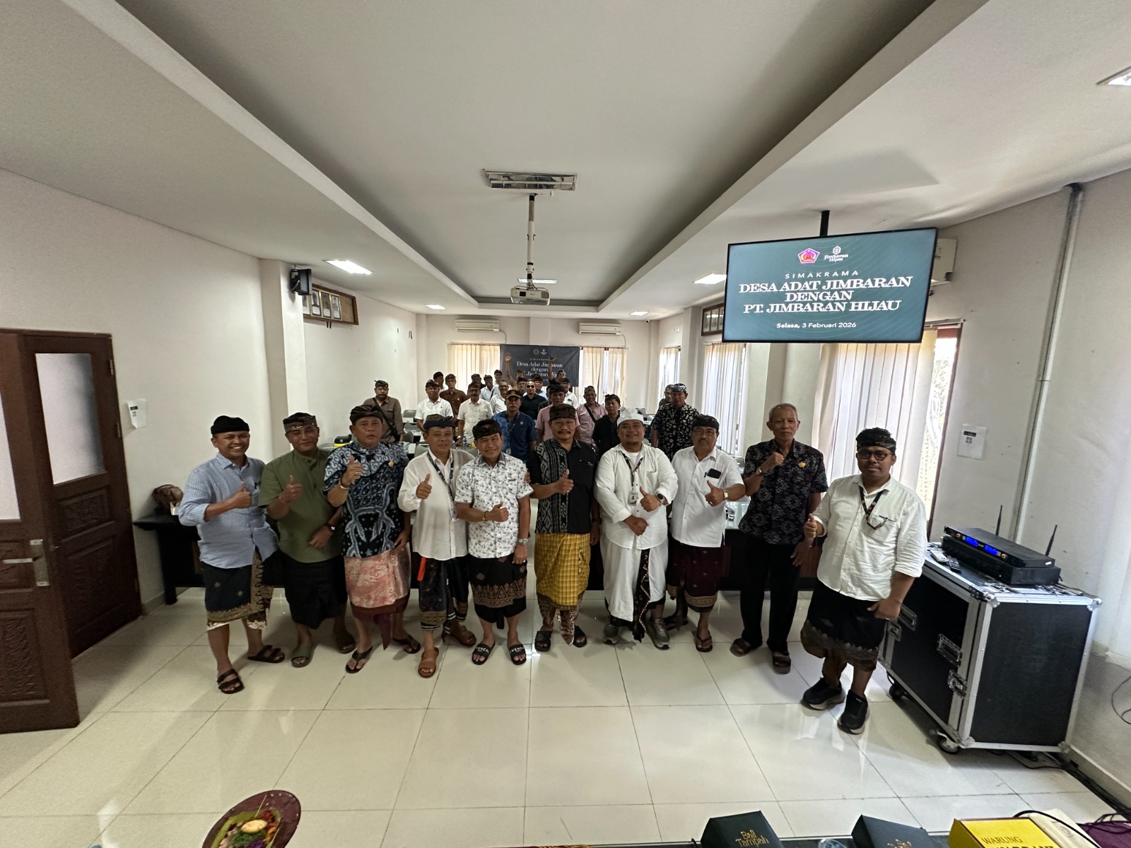 simakrama atau dialog terbuka antara PT Jimbaran Hijau dengan Desa Adat Jimbaran, Selasa (3/2)