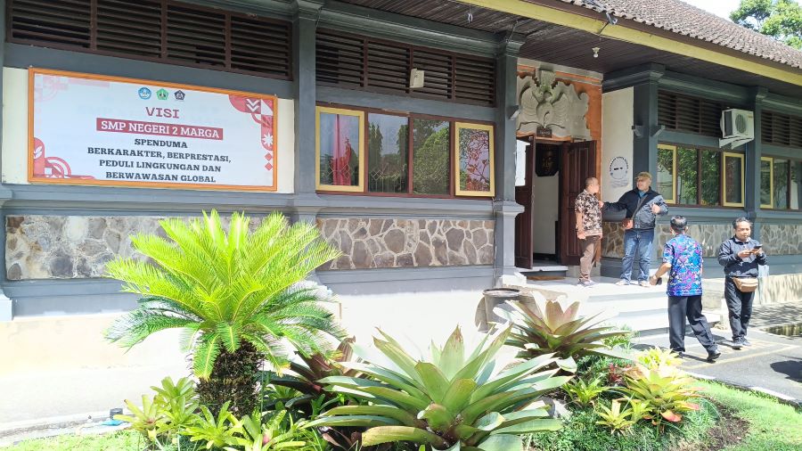 Suasana sekolah SMPN 2 Marga setelah belasan sisiwa mengalami kerauhan massal, Rabu (4/2/2026).