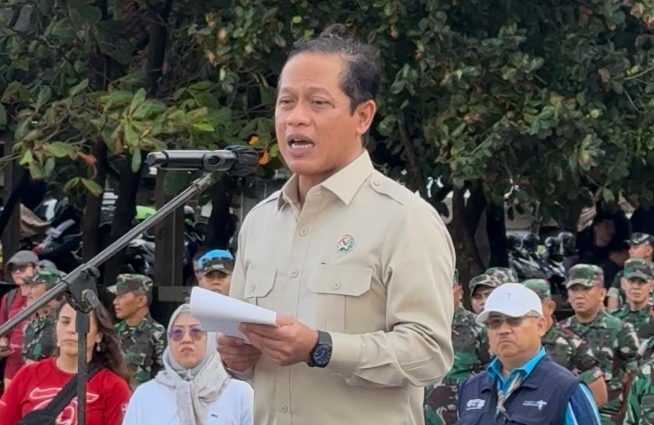 Menteri LH, Hanif Faisol Nurofiq.