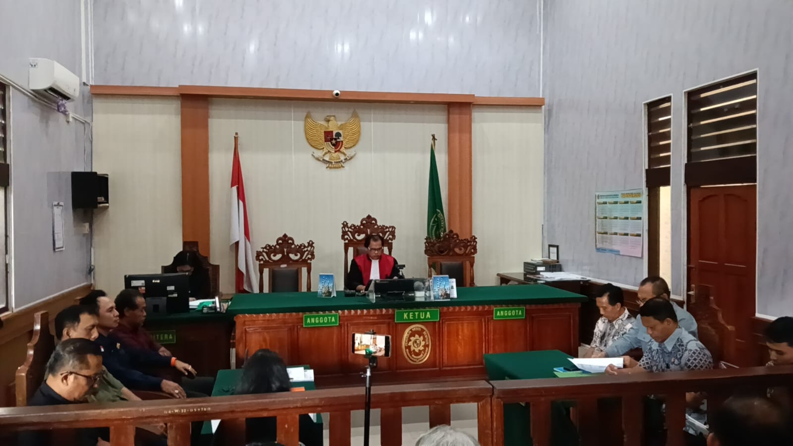 Sidang praperadilan Kakanwil BPN Bali Made Daging yang memasuki agenda penyampaian kesimpulan pemohon dan termohon. (Bali Express/Istimewa)