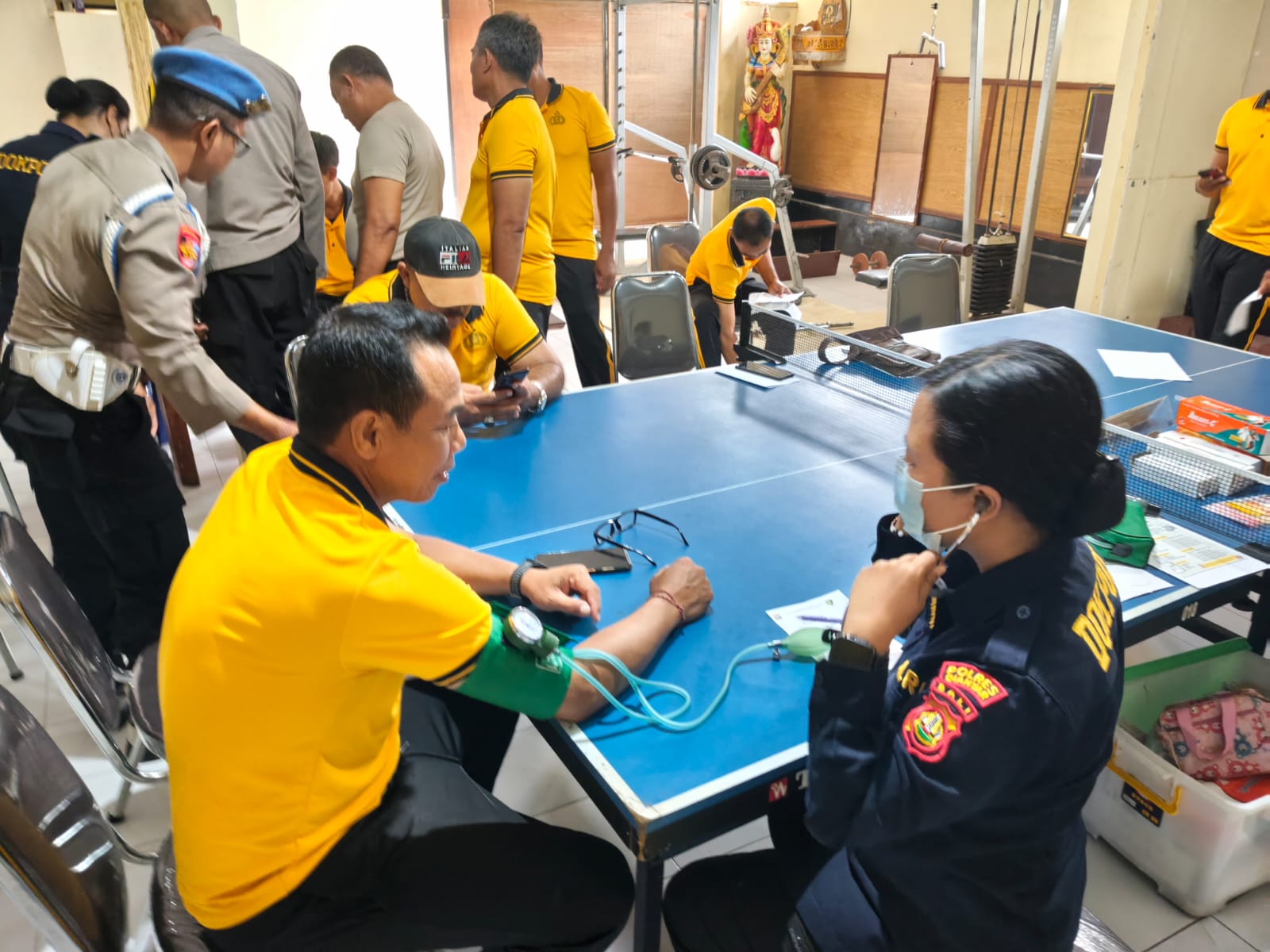 PATROLI : Sie Dokkes Polres Gianyar patroli kesehatan di Polsek Ubud.