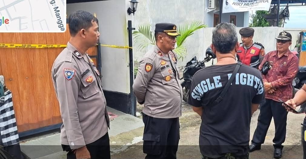 Polisi mendatangi TKP WNA asal Denmark ditemukan di Desa Kalibukbuk, Buleleng, Selasa (10/2/2026).