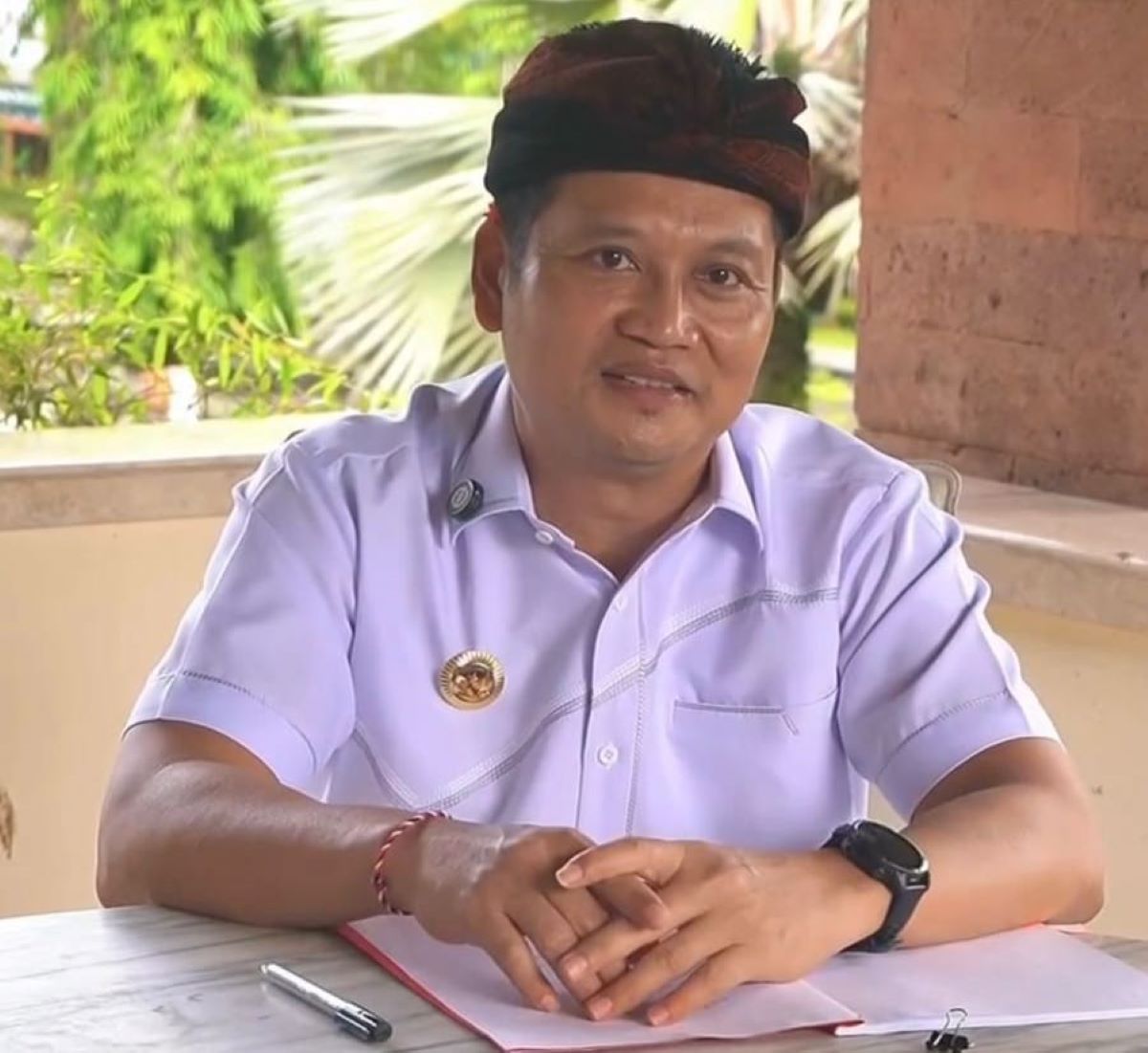 Bupati Jembrana I Made Kembang Hartawan menandatangani dokumen pengakuan utang Rumah Sakit Umum (RSU) Negara, Jumat (13/2/2026).