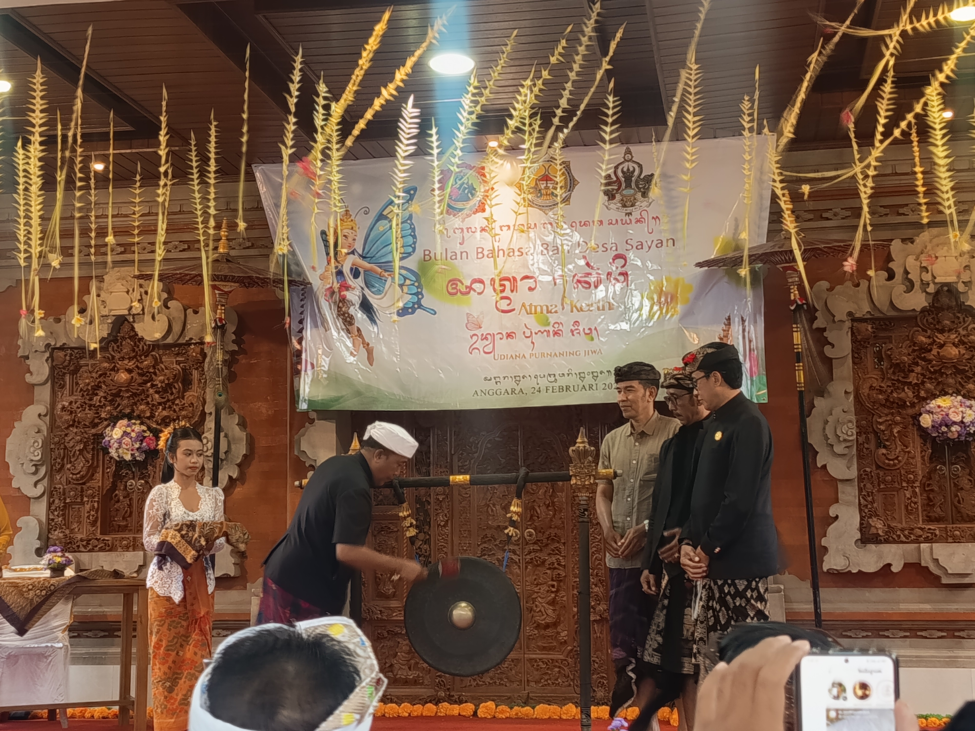 LOMBA : Pelaksanaan lomba serangkaian Bulan Bahasa Bali di Desa Sayan, Ubud.