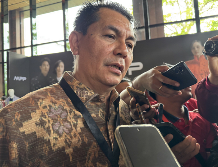 PERPANJANGAN: Ketua DPRD Bali, Dewa Made Mahayadnya alias Dewa Jack