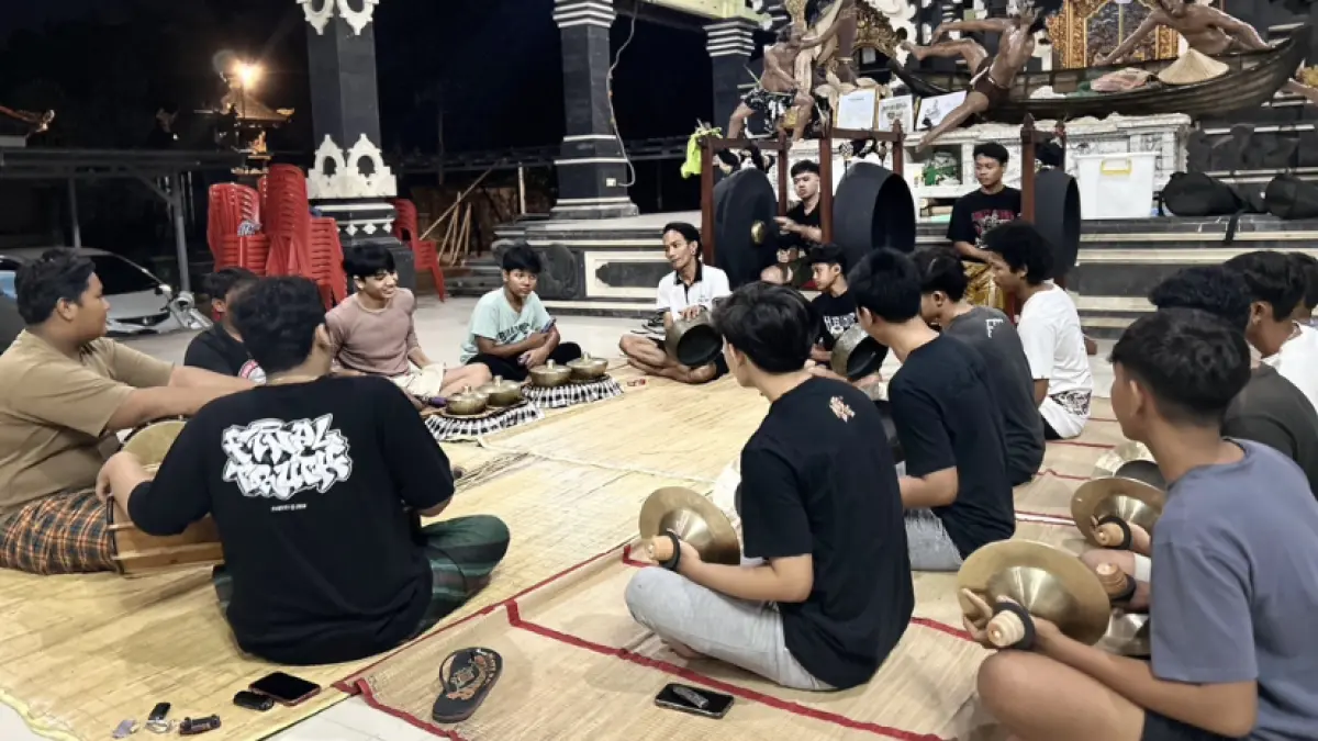 SAFARI:&nbsp;PT Bali Turtle Island Development (BTID) melakukan kunjungan ke sejumlah banjar di Desa Serangan melalui kegiatan bertajuk Safari Ogoh-Ogoh