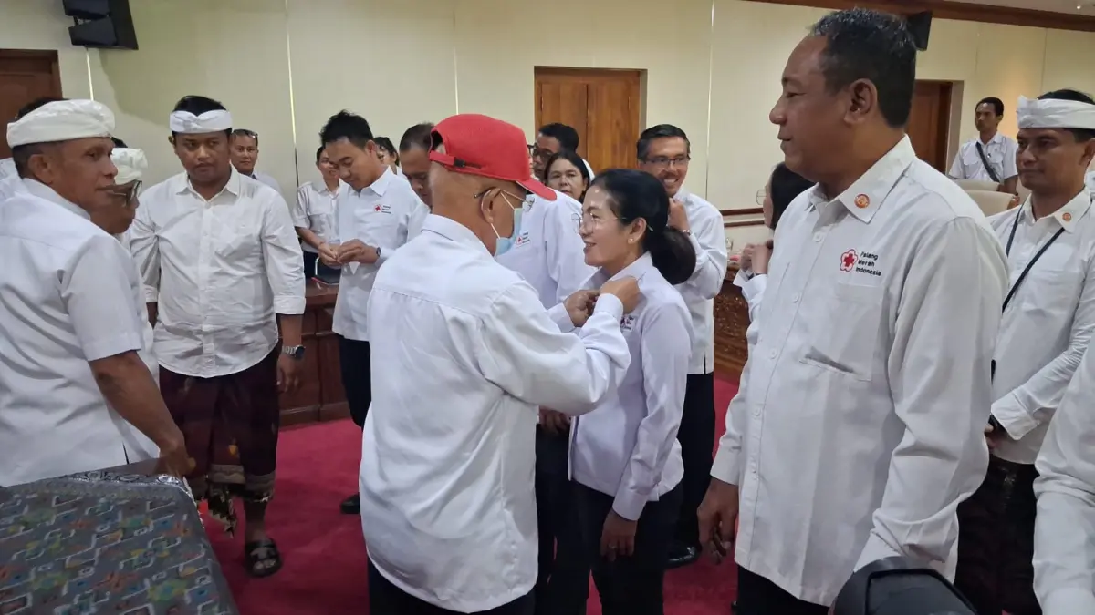 DILANTIK : Pelantikan pengurus PMI Kabupaten Gianyar.