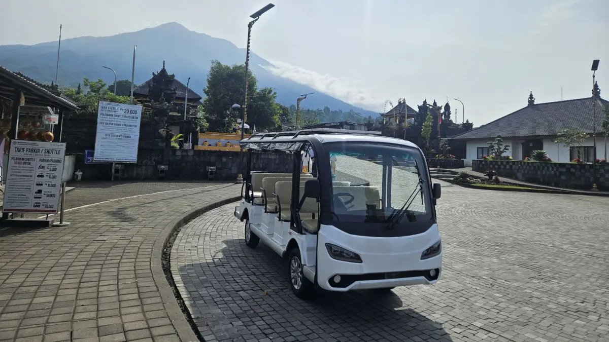 Shuttle yang disiagakan saat IBTK di Pura Agung Besakih. (Adi Prabawa/Bali Express)
