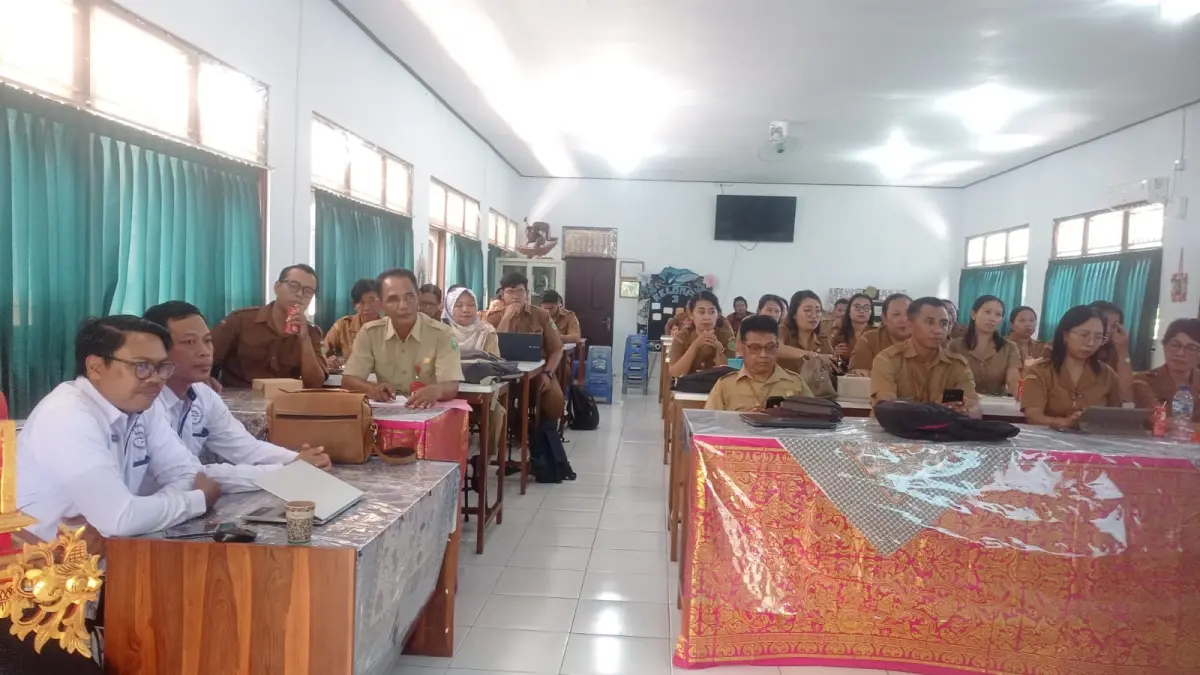 Dewan Pendidikan Tabanan saat menggelar FGD pada Senin (30/3) siang