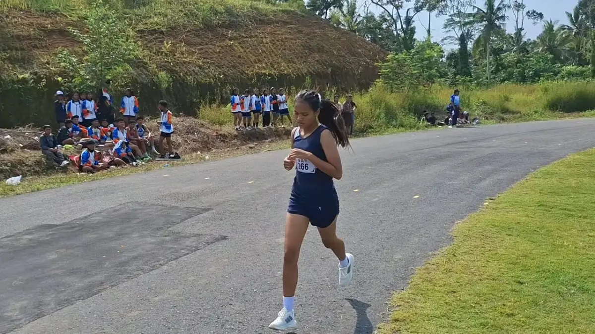 Lintasan atletik di Bangli Sport Center sudah dimanfaatkan dalam rangka Porjar Cabor Atletik, meski belum berstandar nasional. (Ist)