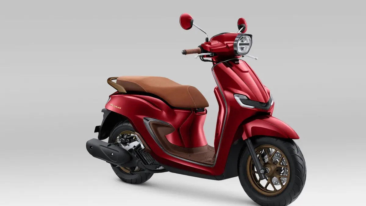 Semakin Mewah dan Retro, New Honda Stylo 160 Hadir dengan Warna Spesial Burgundy