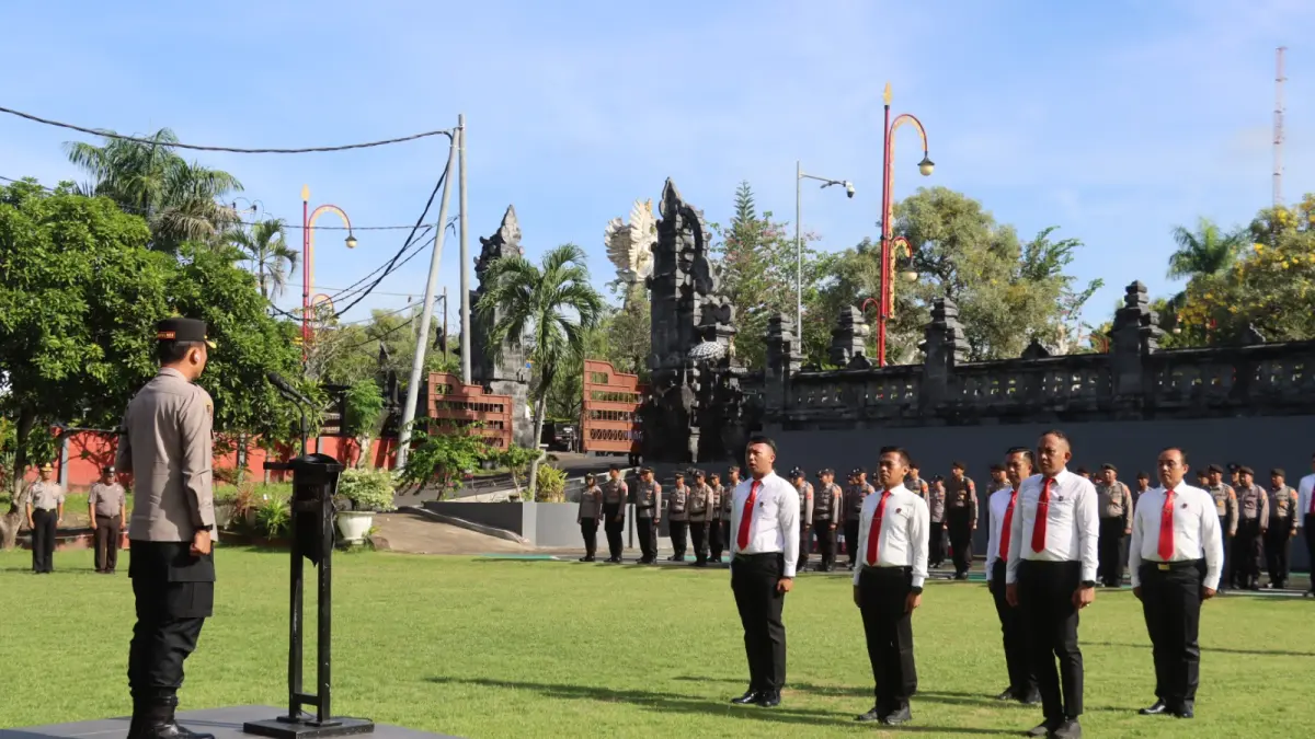 APEL : Pelaksanaan apel di Lapangan Apel Tri Brata Polres Gianyar.