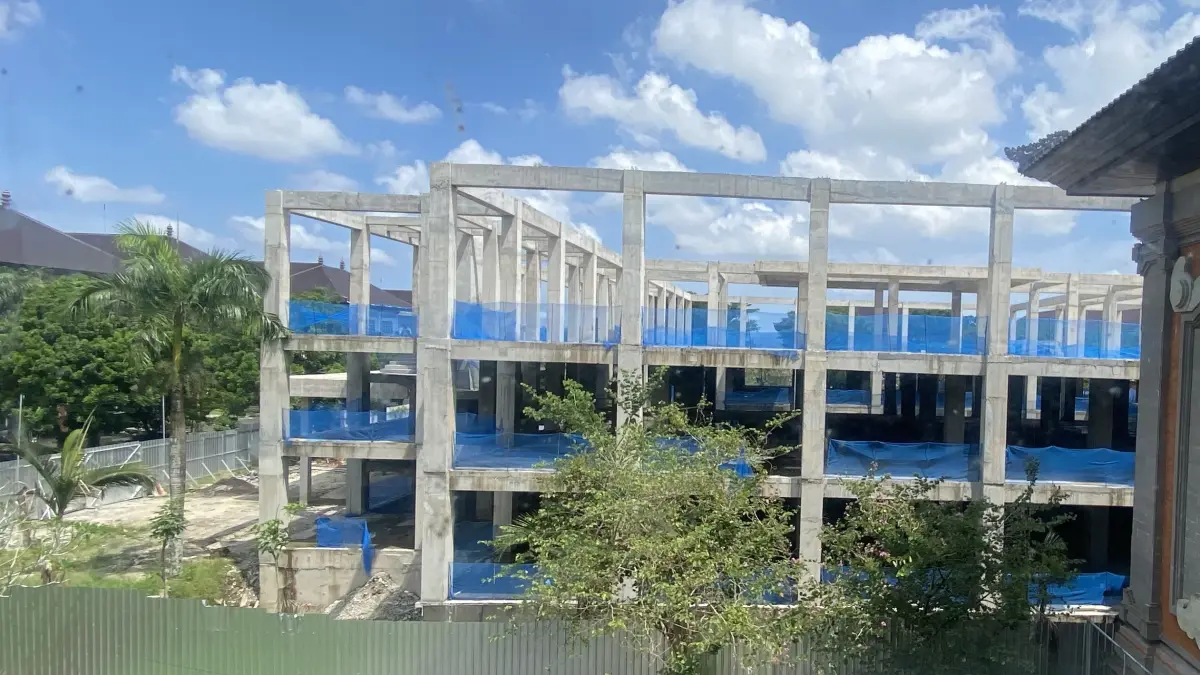 Kondisi gedung baru DPRD Badung yang rencananya akan segera dibangun. (Resa Kertawedangga/Bali Express)