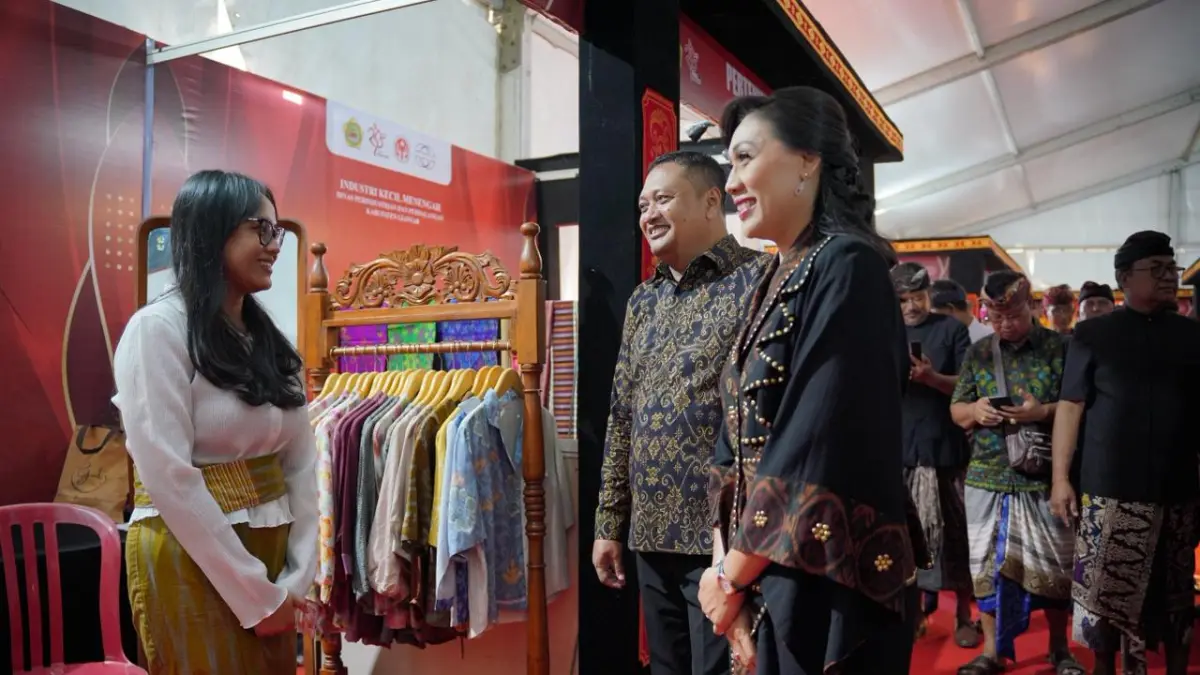 STAND : Stand pameran UMKM di HUT Kota Gianyar.