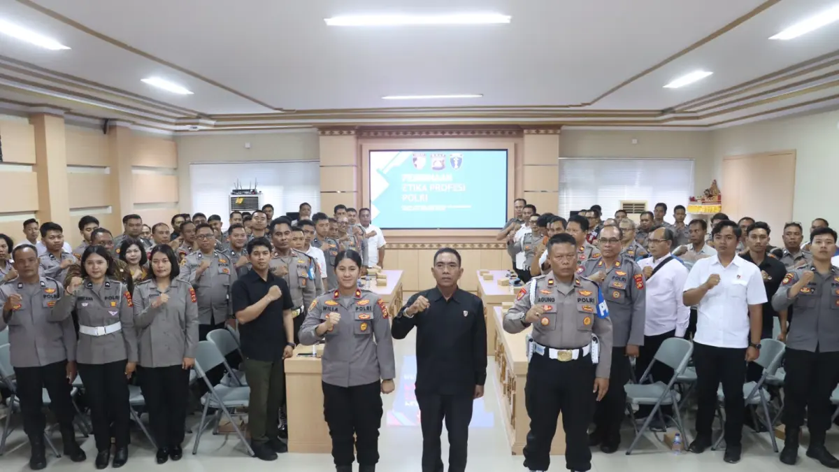 DIGEMBLENG : Polres Gianyar gembleng personel terkait profesionalisme dan integritas.