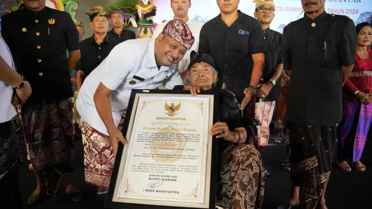 PENGHARGAAN : Penghargaan Parama Satya Budaya di Kabupaten Gianyar.