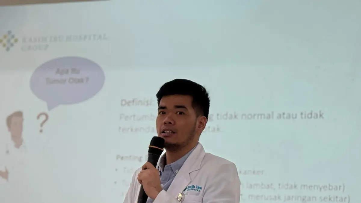 Dokter spesialis bedah saraf Kasih Ibu Hospital Kedonganan, dr. Steven Awyono, Sp.BS,FTO. (Istimewa)