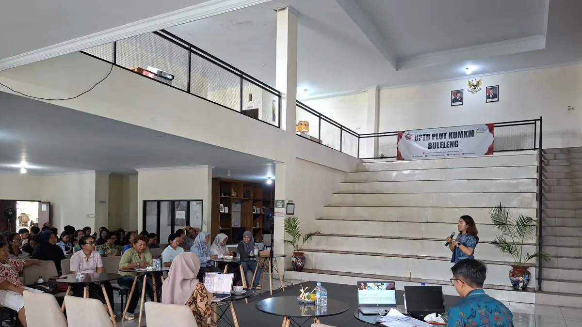Pandu Literasi Digital Pelaku Usaha yang digelar pada Selasa, 21 April 2026, di Ruang Co-Working Space UPTD PLUT Kabupaten Buleleng