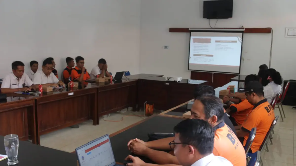 Rapat optimalisasi Sistem Informasi Kebencanaan (SIK) yang digelar di Kantor BPBD Buleleng.