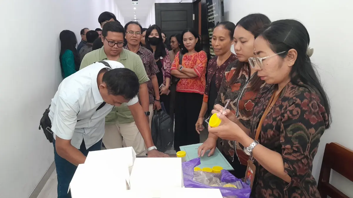 SOSIALISASI : Sosialisasi Peraturan Perusahaan (PP) serta program Pencegahan dan Pemberantasan Penyalahgunaan dan Peredaran Gelap Narkotika (P4GN).