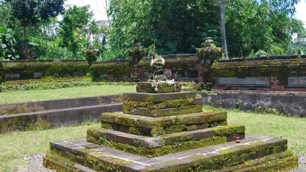 Pura Candi di Desa Adat Selunglung, Kecamatan Kintamani, Bangli