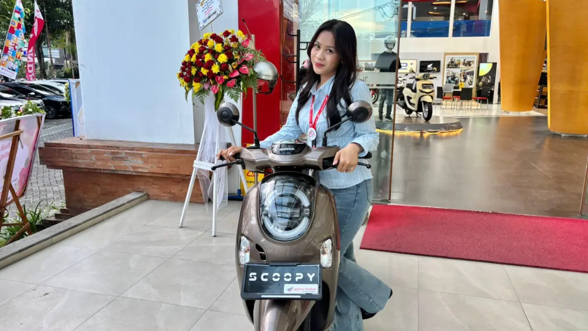 Honda Scoopy. (Ist)