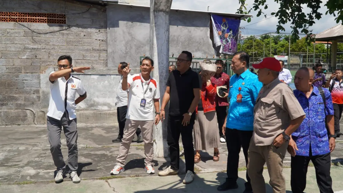 DPRD Bali meninjau sejumlah venue yang akan digunakan saat Porprov Bali 2027, Selasa (5/5/2026). (Dian Suryantini/Bali Express)