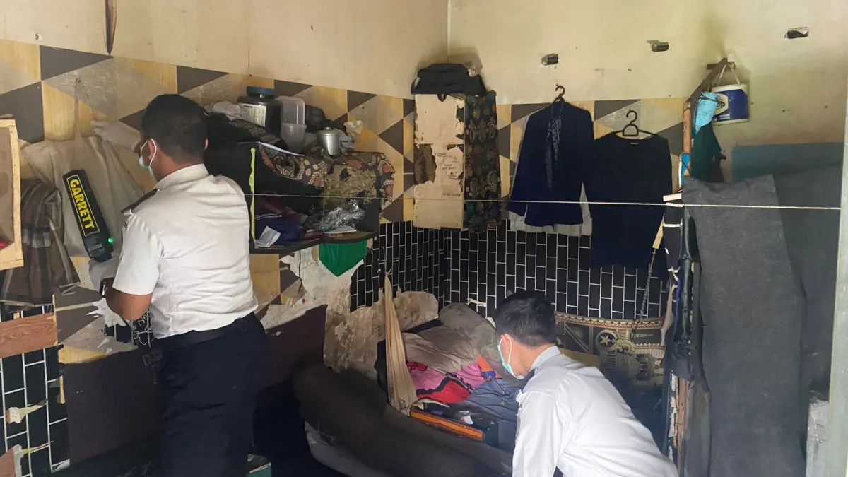 Tim gabungan melakukan penggeledahan di Lapas Kelas IIB Karangasem, Jumat (8/5/2026). (Ist)