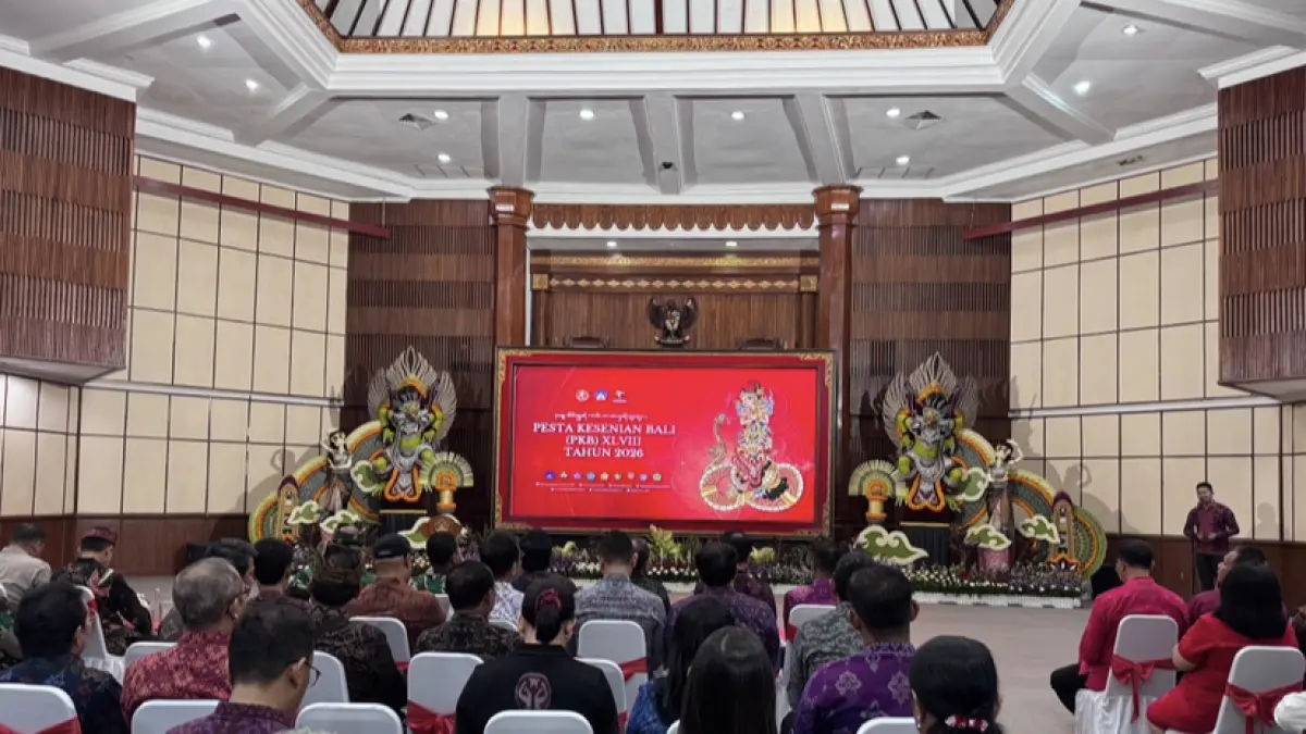 MERIAH:&nbsp;Rapat Pleno PKB di&nbsp;Wiswa Sabha Utama Kantor Gubernur Bali, Selasa (12/5)