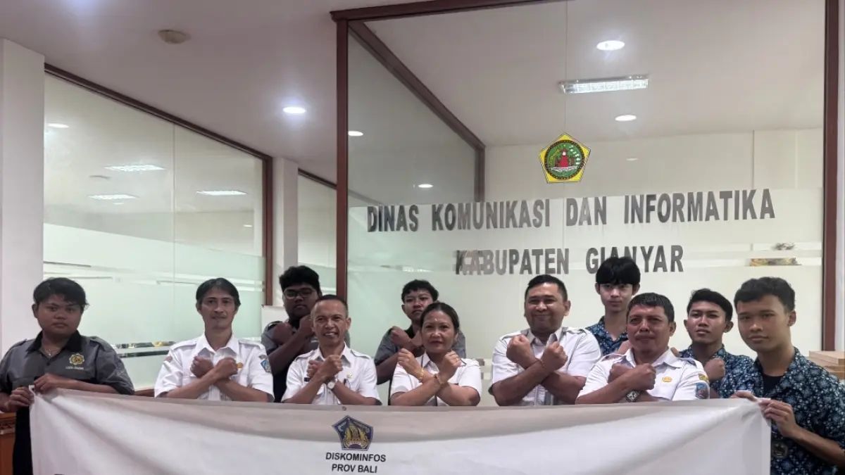 KOMPETISI :&nbsp; SMK Negeri 1 Gianyar dan SMK Negeri 1 Sukawati ikuti kompetisi keamanan siber tingkat SMK jurusan TI se-Provinsi Bali.&nbsp;