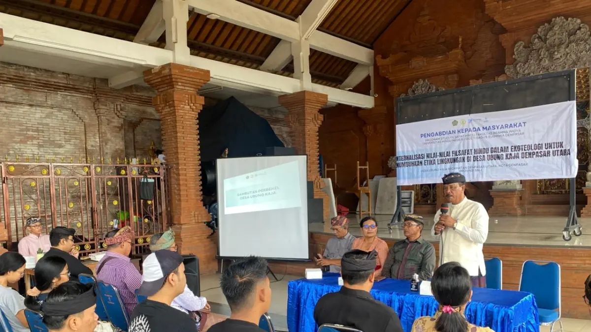 EKOTEOLOGI : Program Studi Filsafat Hindu Fakultas Brahma Widya di Universitas Hindu Negeri I Gusti Bagus Sugriwa Denpasar gelar pengabdian masyarakat di Ubung Kaja. 